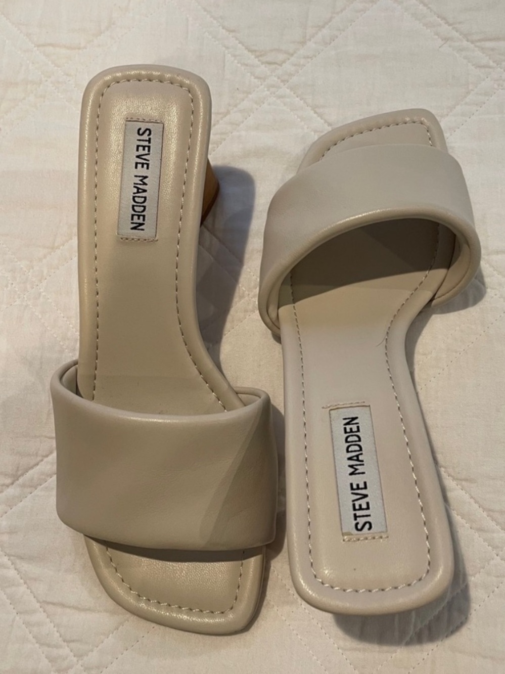 Steve Madden Slide Block Heel
Sandal